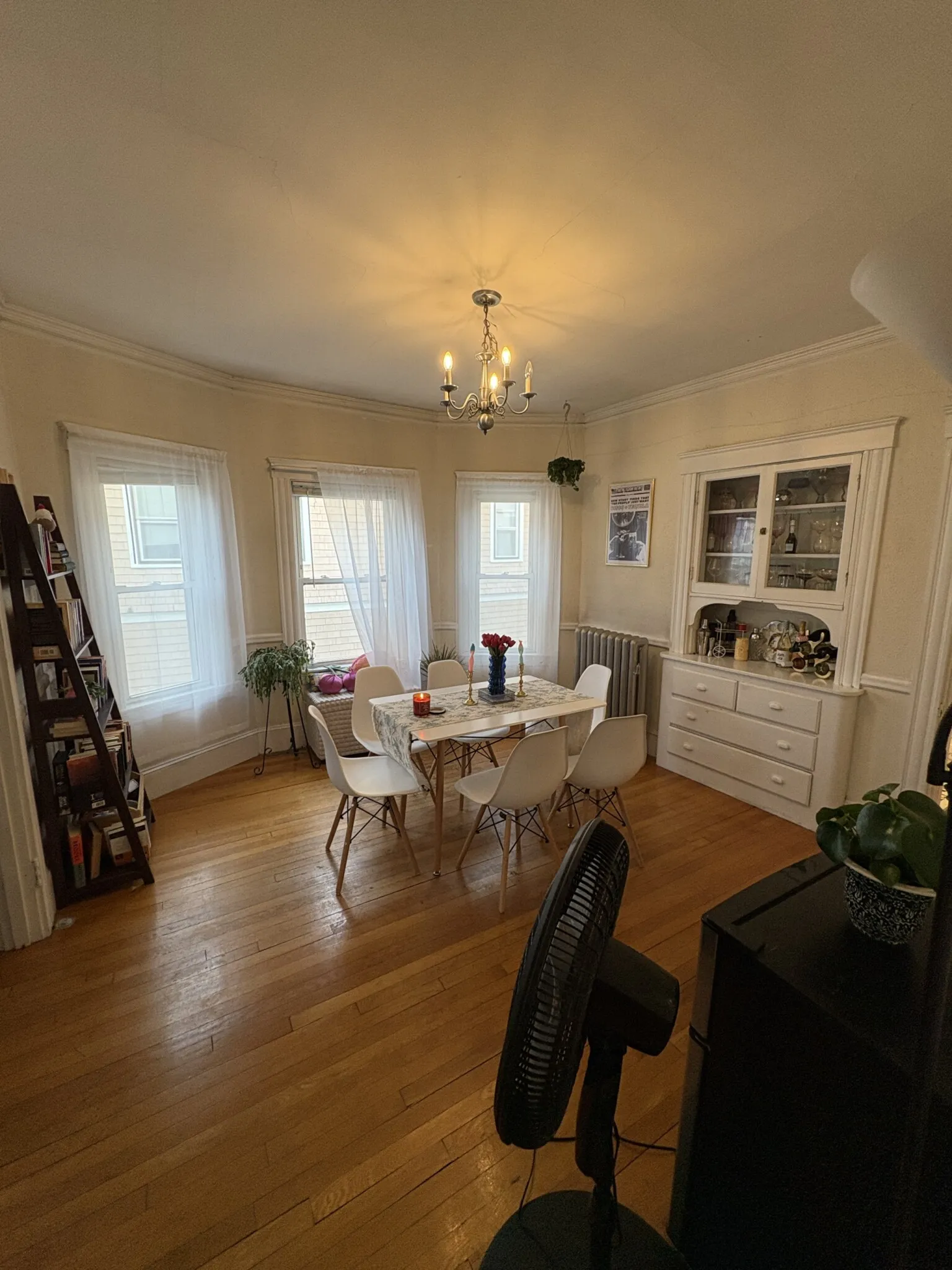 34 Sunset Rd, West Somerville