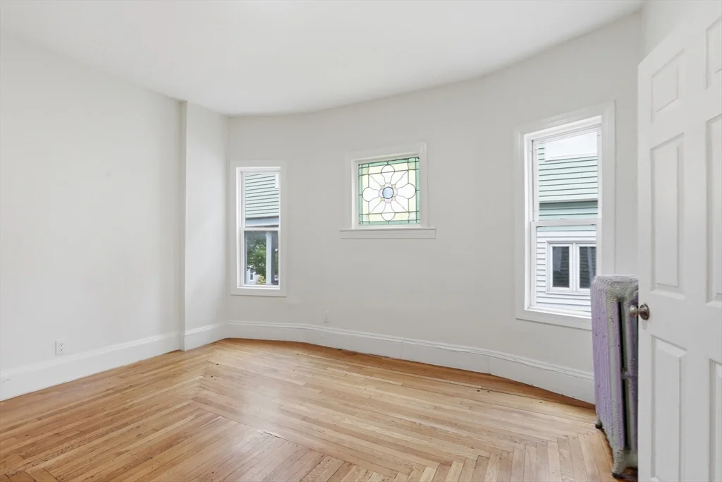 121 Glendale St, Everett
