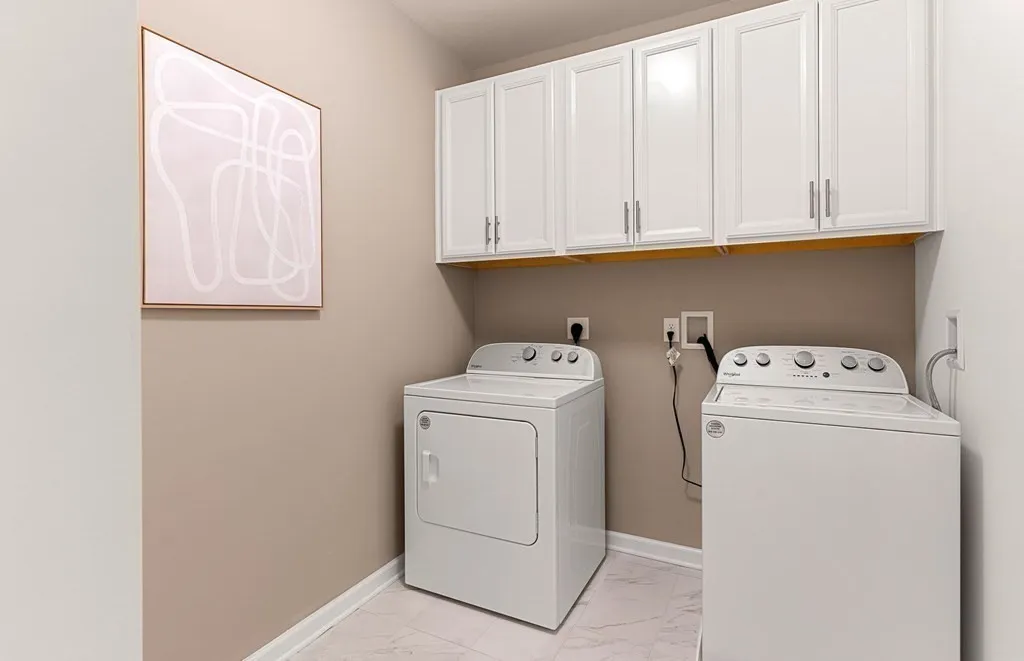 4 Winslow Ln, Grafton