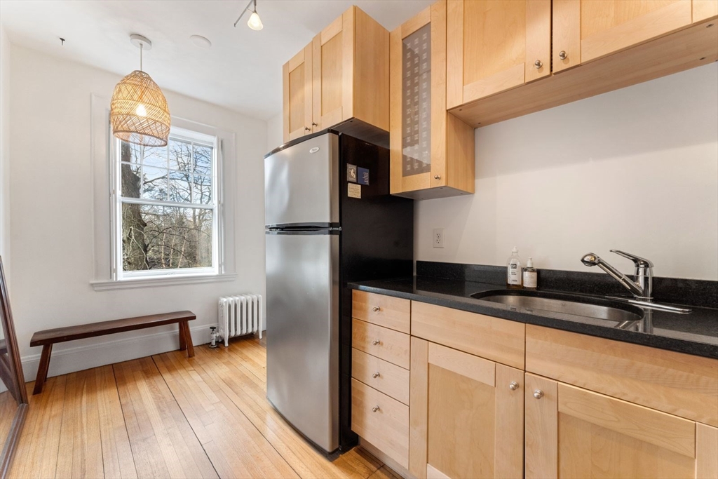 20 Concord Ave, Harvard Square