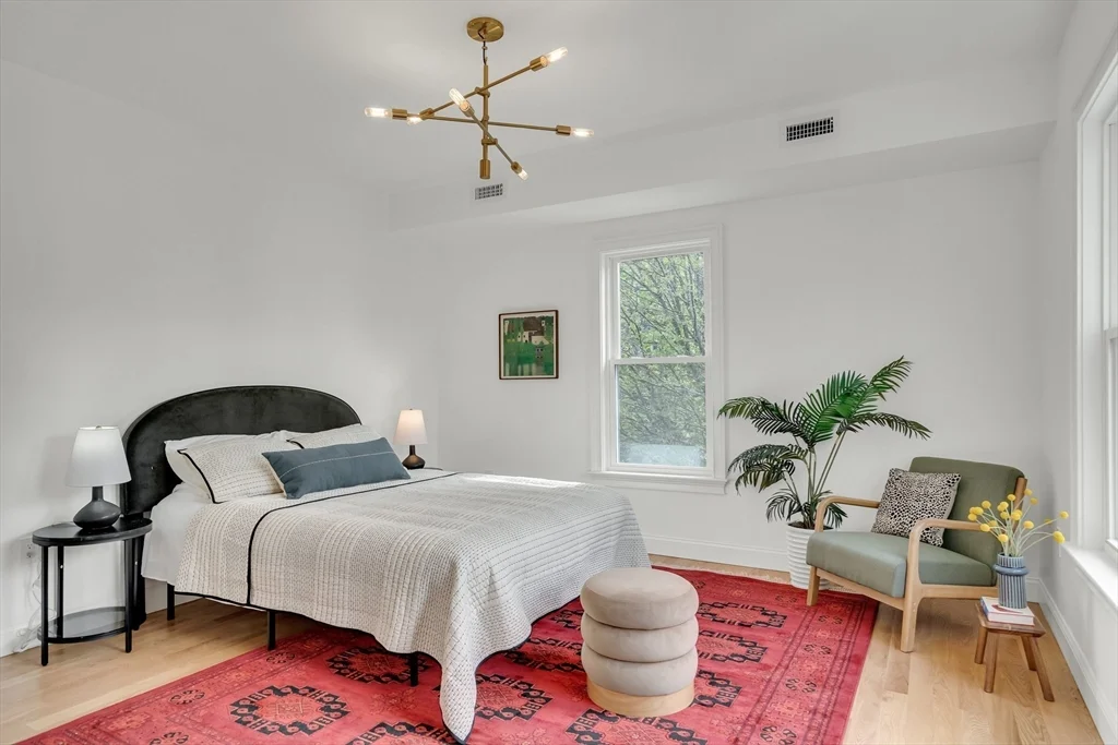 54 Park St, Ward Two