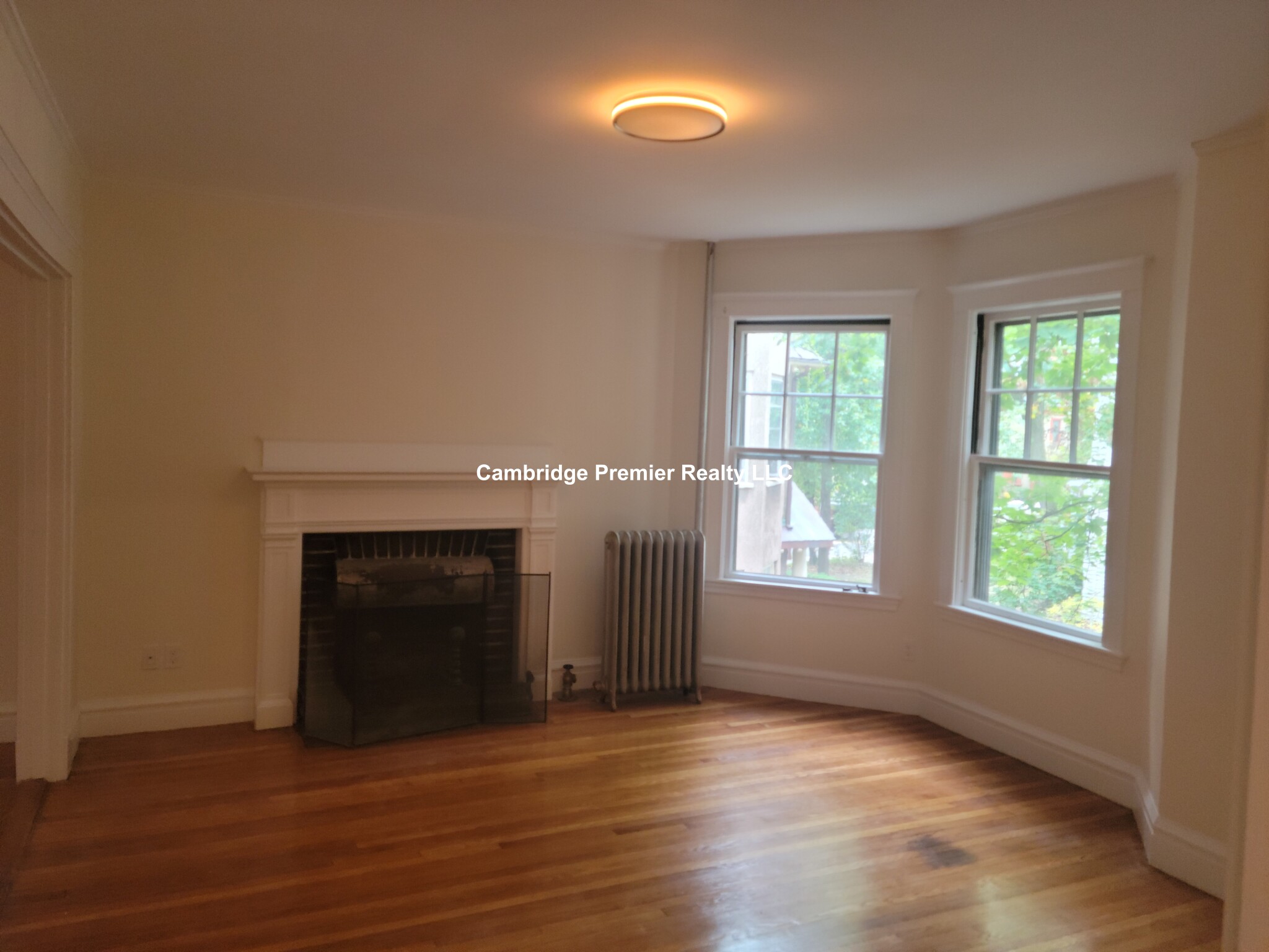 3 bed, 1 bath apartment for rent at 33 Concord Ave Unit 33, Neighborhood Nine — photo 11 of 34