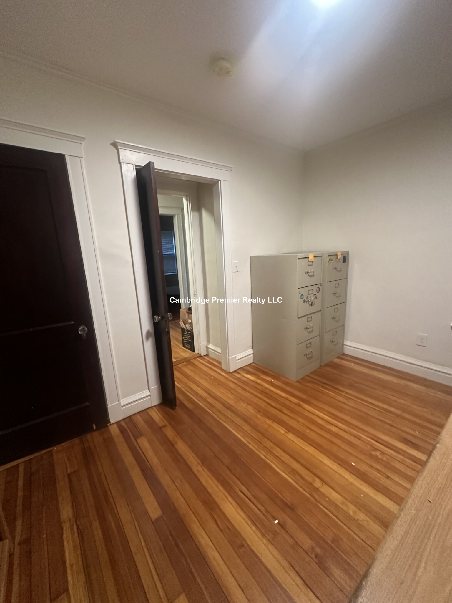 3 bed, 1 bath apartment for rent at 33 Concord Ave Unit 33, Neighborhood Nine — photo 17 of 34