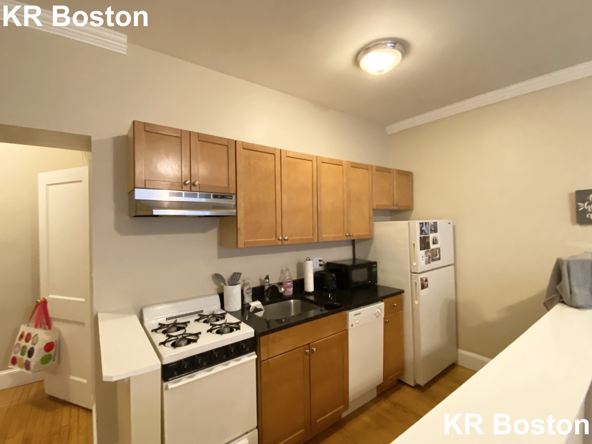 1 bed, 1 bath apartment for rent at 33 Highgate St Unit 5., Allston — photo 2 of 3