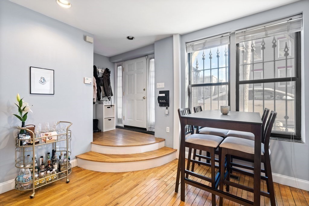 4 bed, 2 bath apartment for rent at 330 E St Unit 1, South Boston — photo 5 of 27