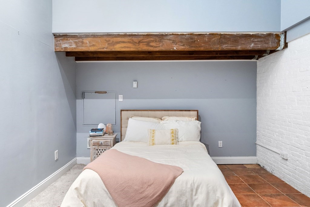 4 bed, 2 bath apartment for rent at 330 E St Unit 1, South Boston — photo 18 of 27