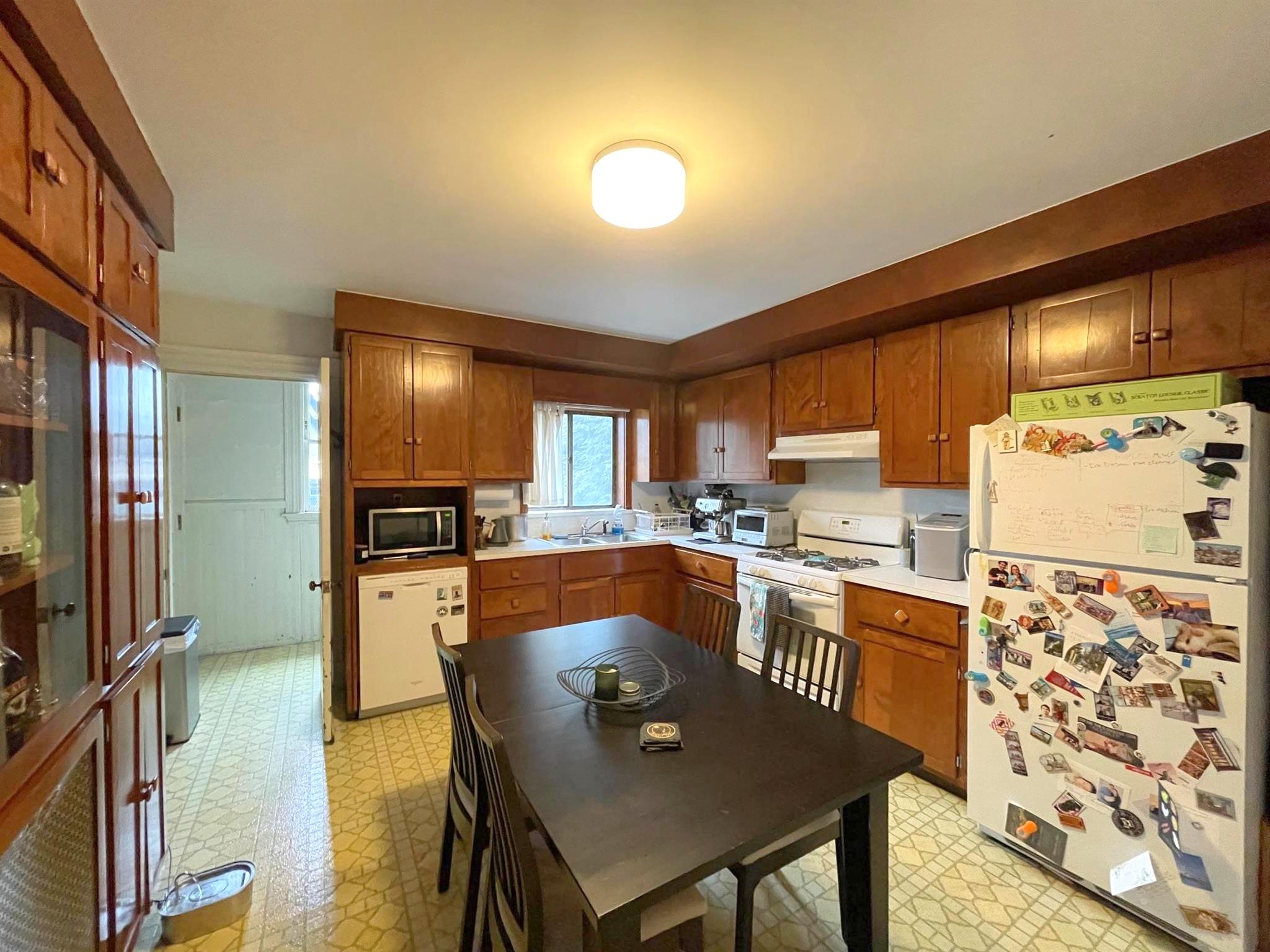 1.5 bed, 1 bath apartment for rent at 46 Meacham Rd Unit 1, Davis Square