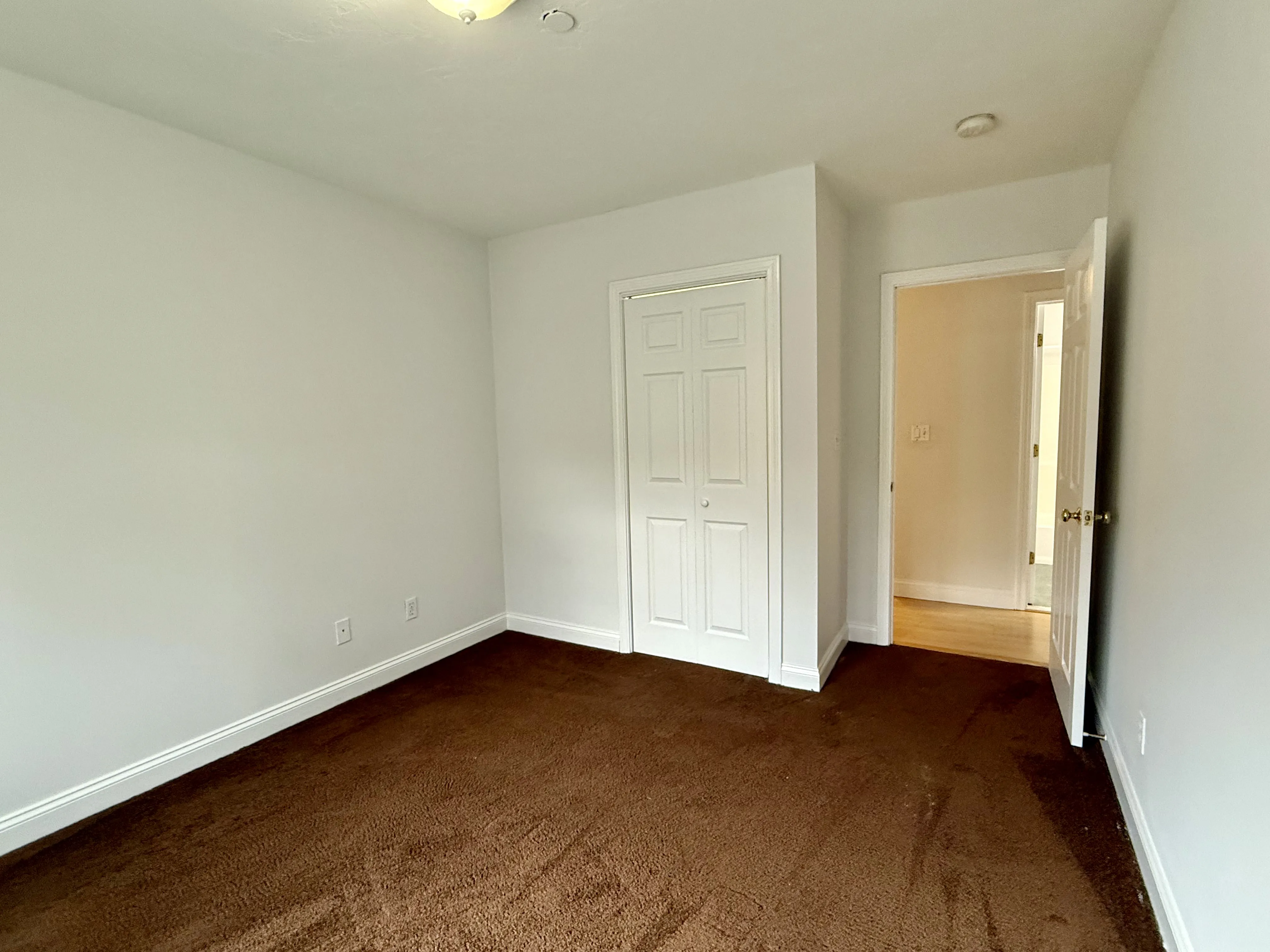 111 West 8th St, South Boston