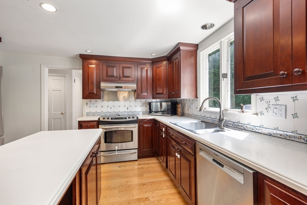 26 Cedar Hill Rd, Dover