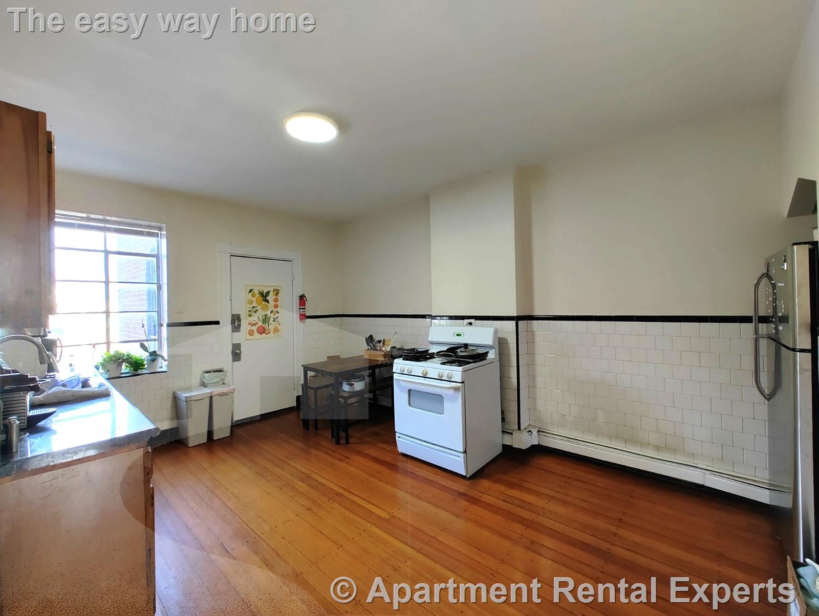 313 Cambridge St, East Cambridge