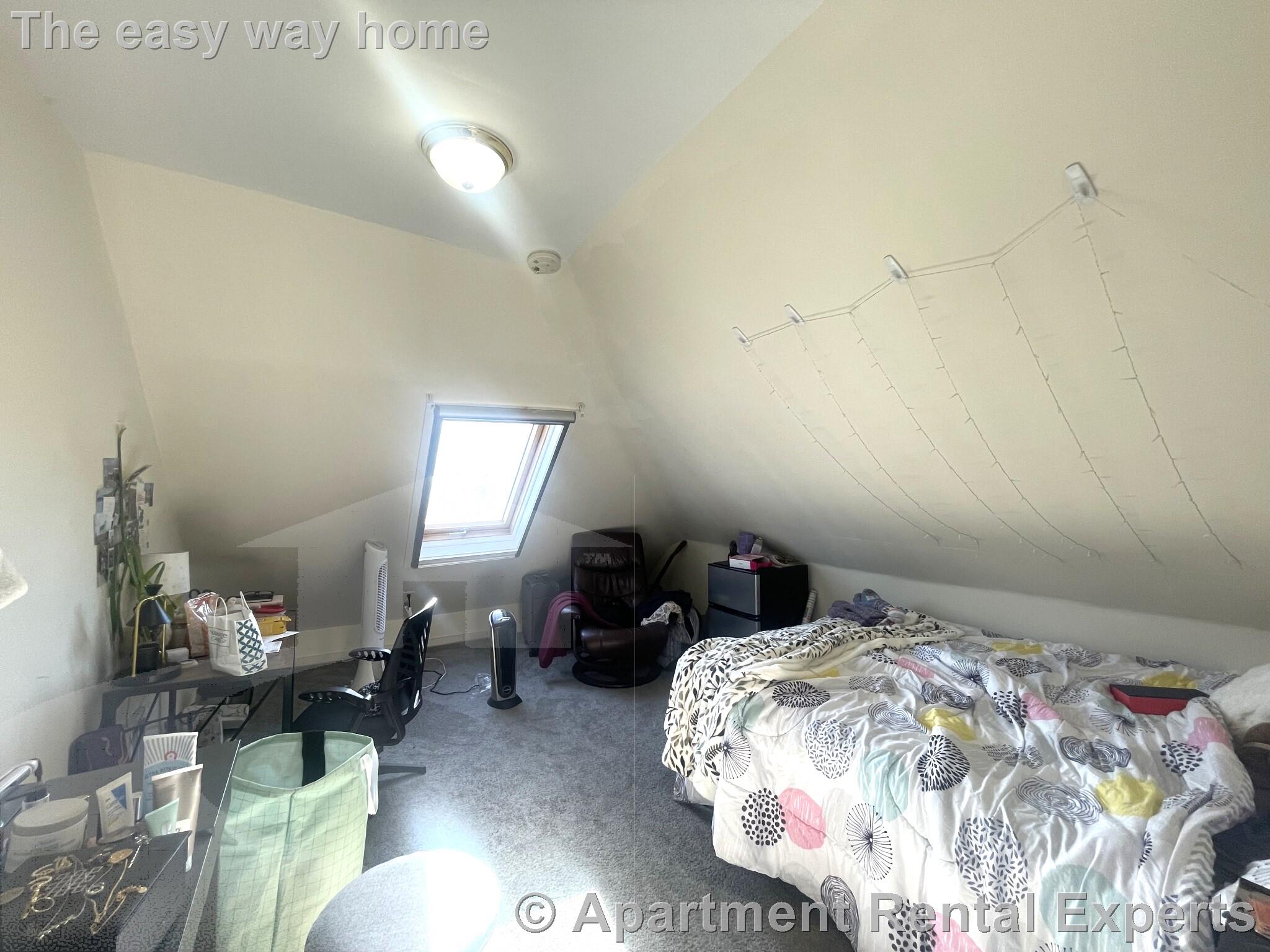 227 Boston Ave, Medford