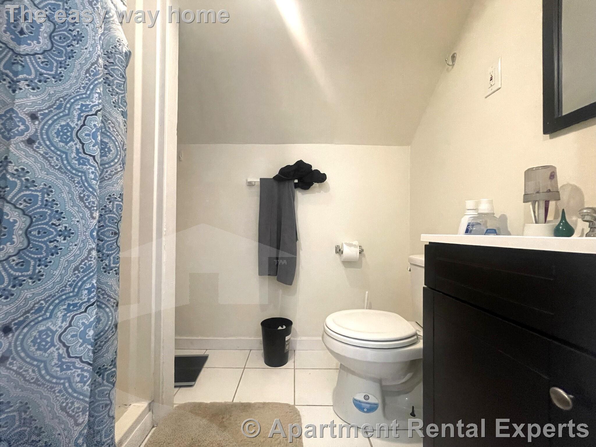 227 Boston Ave, Medford