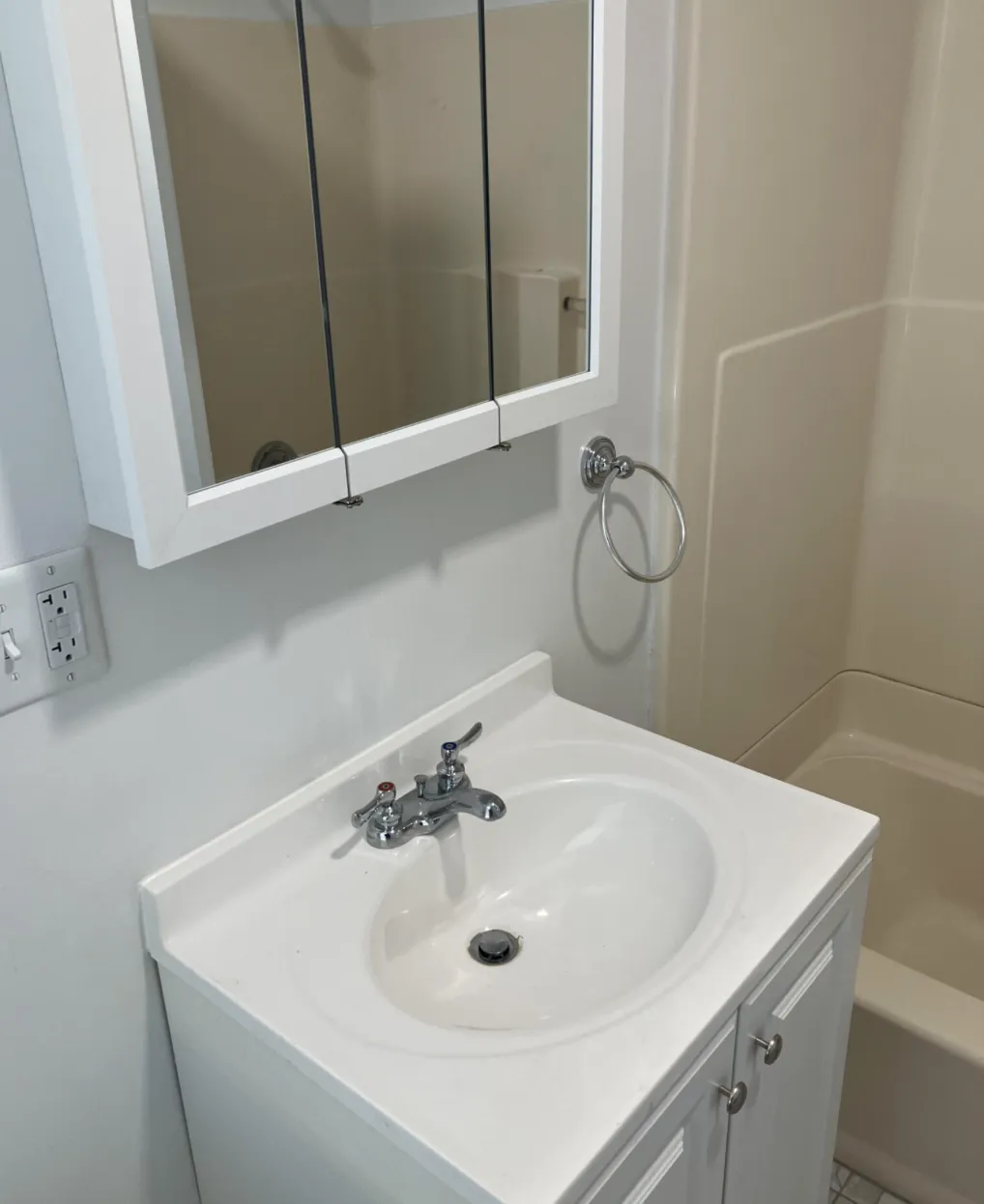 35 Davis Sq, Davis Square