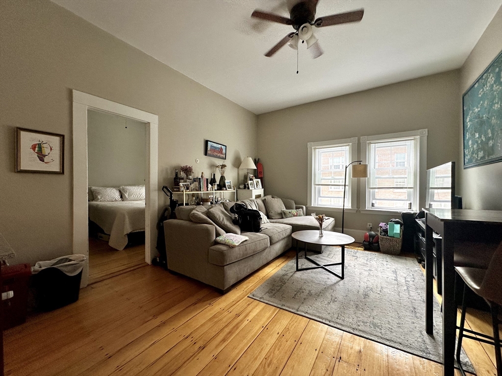 35 Bay State Rd, Fenway