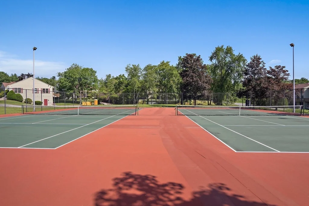 98 Apache Way, Tewksbury