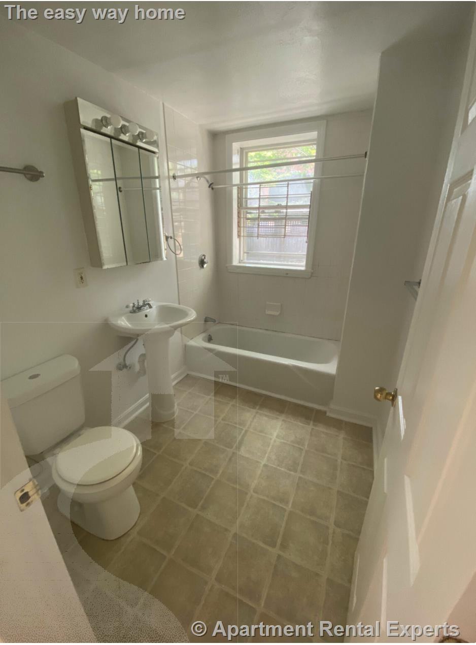 14 Centre St, Central Square