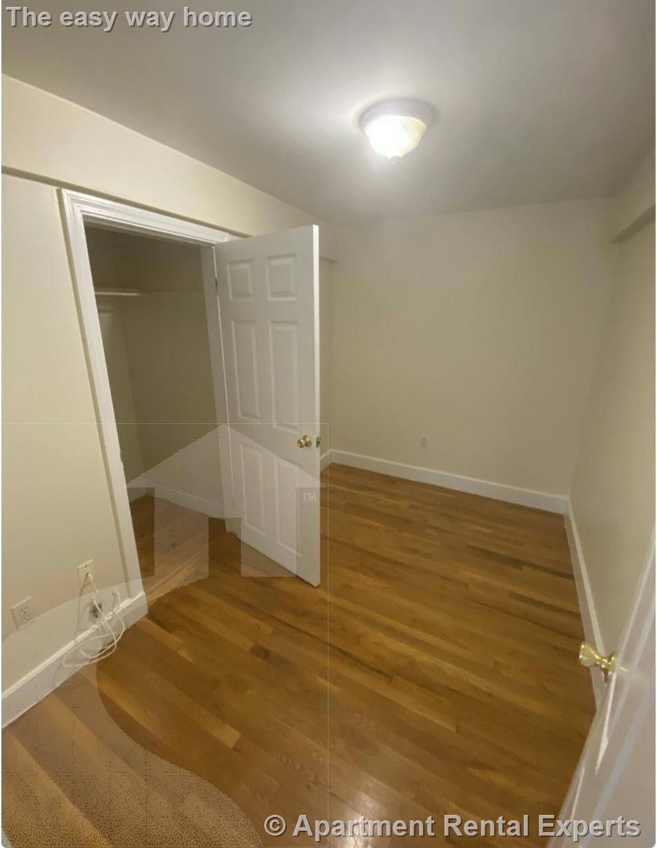 14 Centre St, Central Square