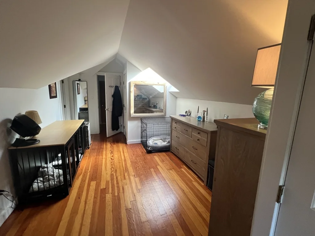 15 Orchard St, Newton