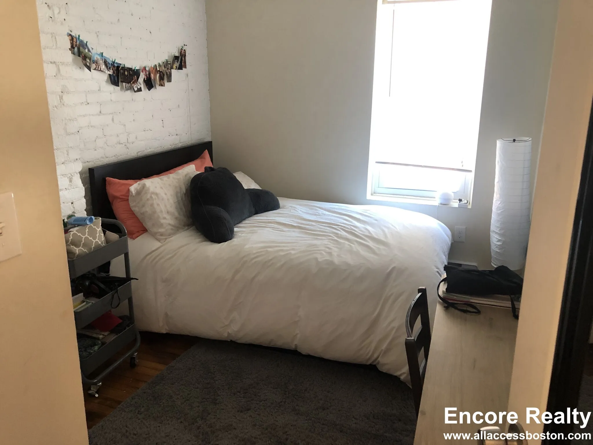 886 Huntington Ave, Mission Hill