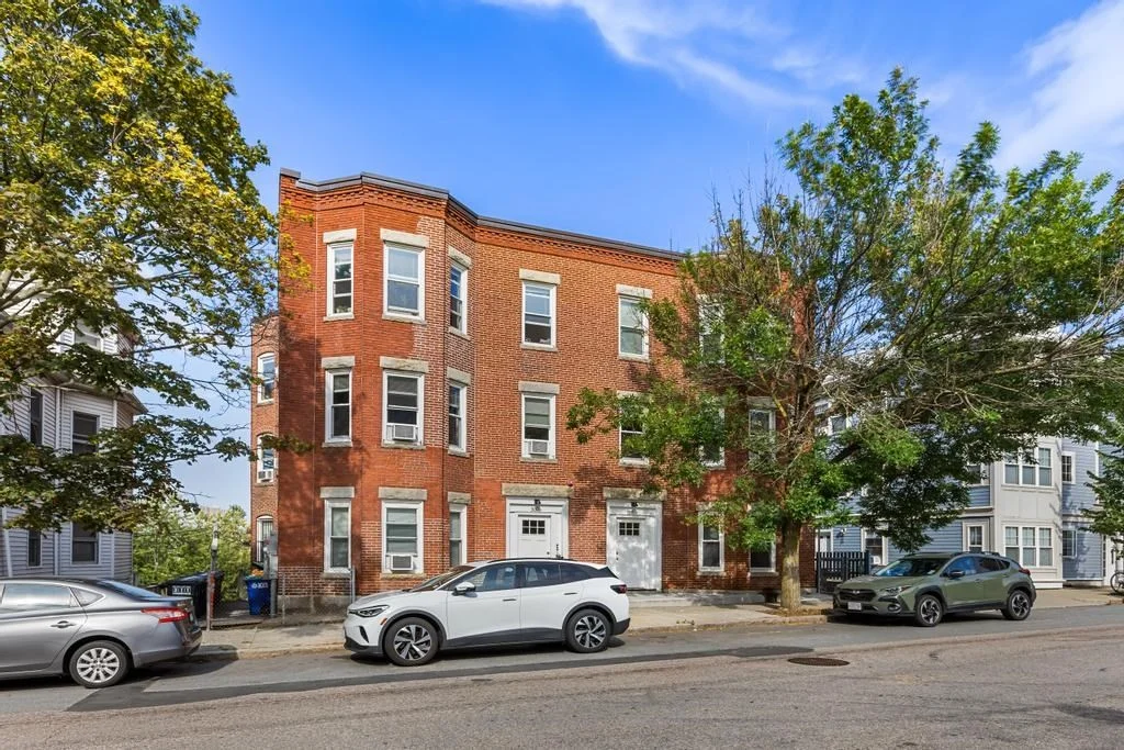 305 Medford St, Winter Hill