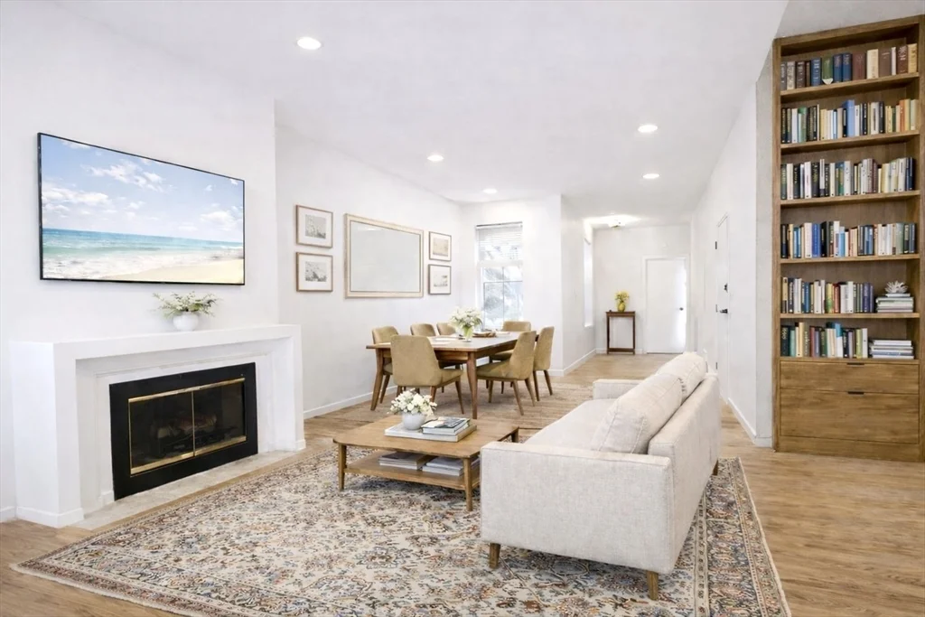 11 Albemarle St, Back Bay