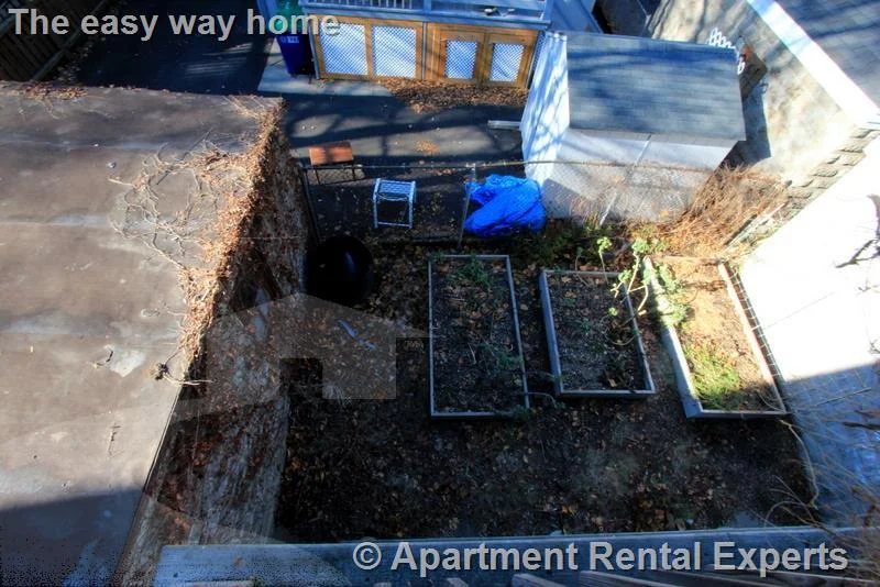 92 Rogers Ave, Ball Square