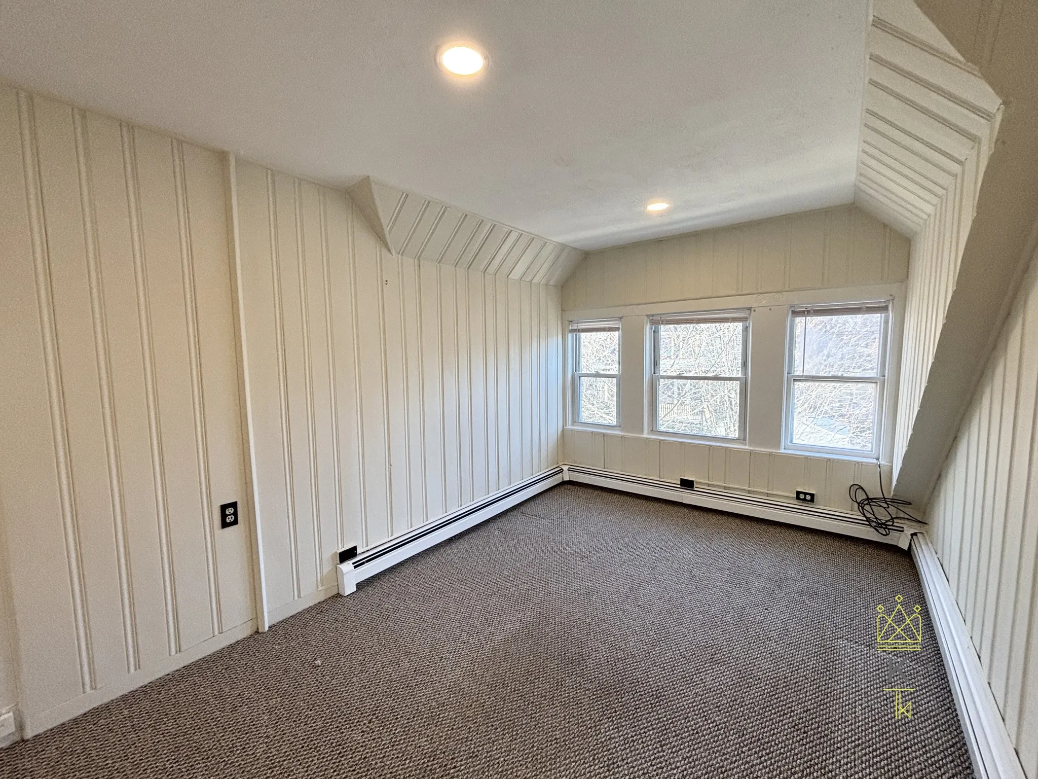 21 Osborne Rd, North Brookline