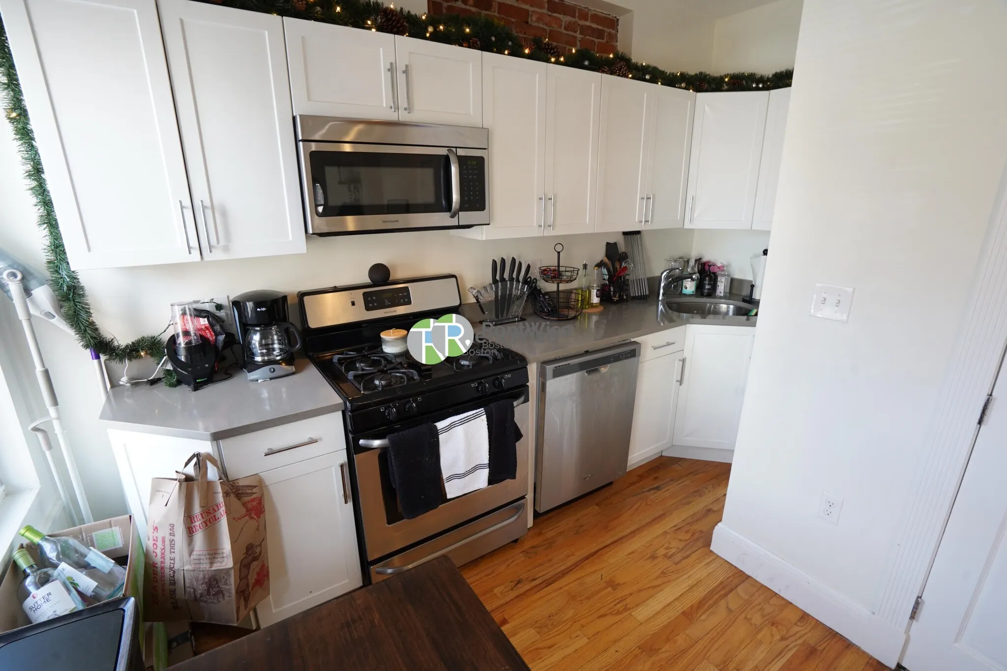 10 Brainerd Rd, Allston