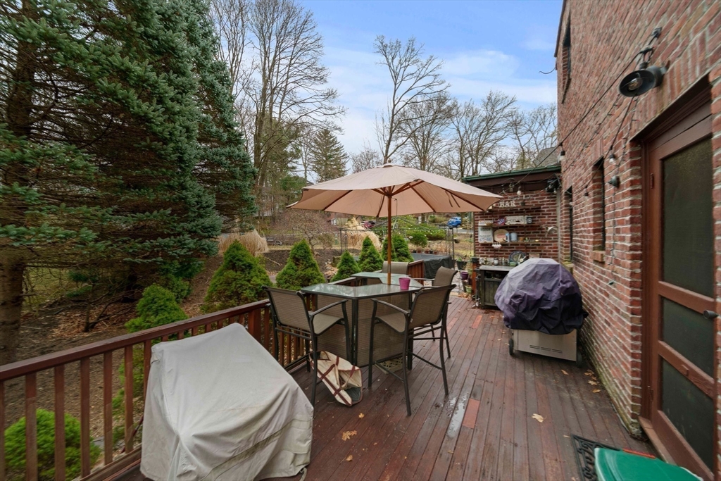 56 W Boulevard Rd, Newton Center