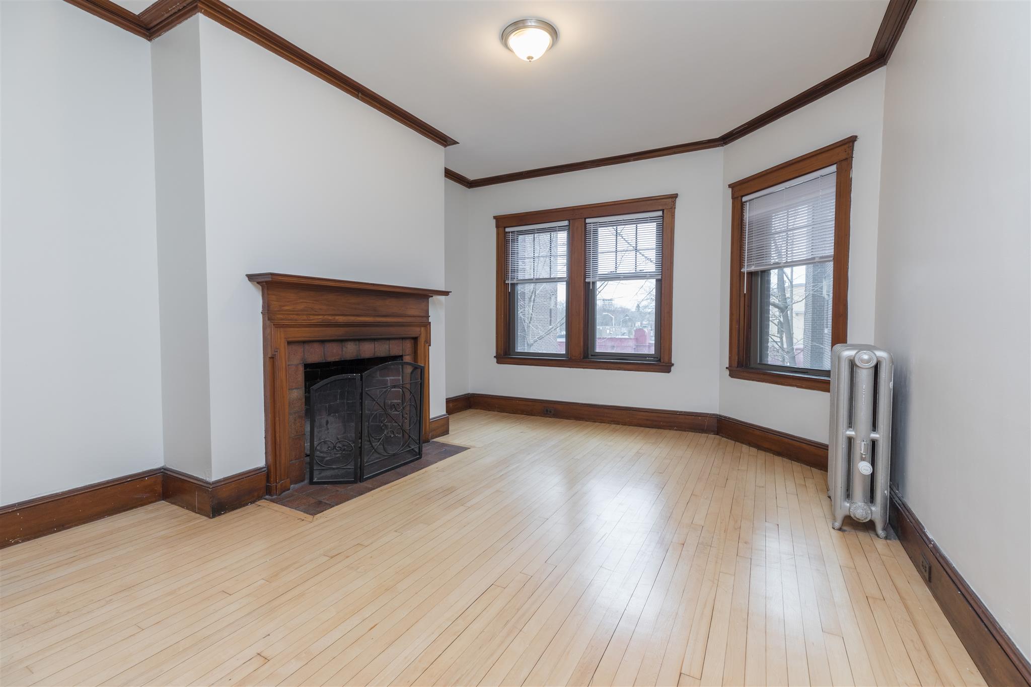 2 bed, 1 bath apartment for rent at 5 Linnaean St Unit 2-5, Neighborhood Nine