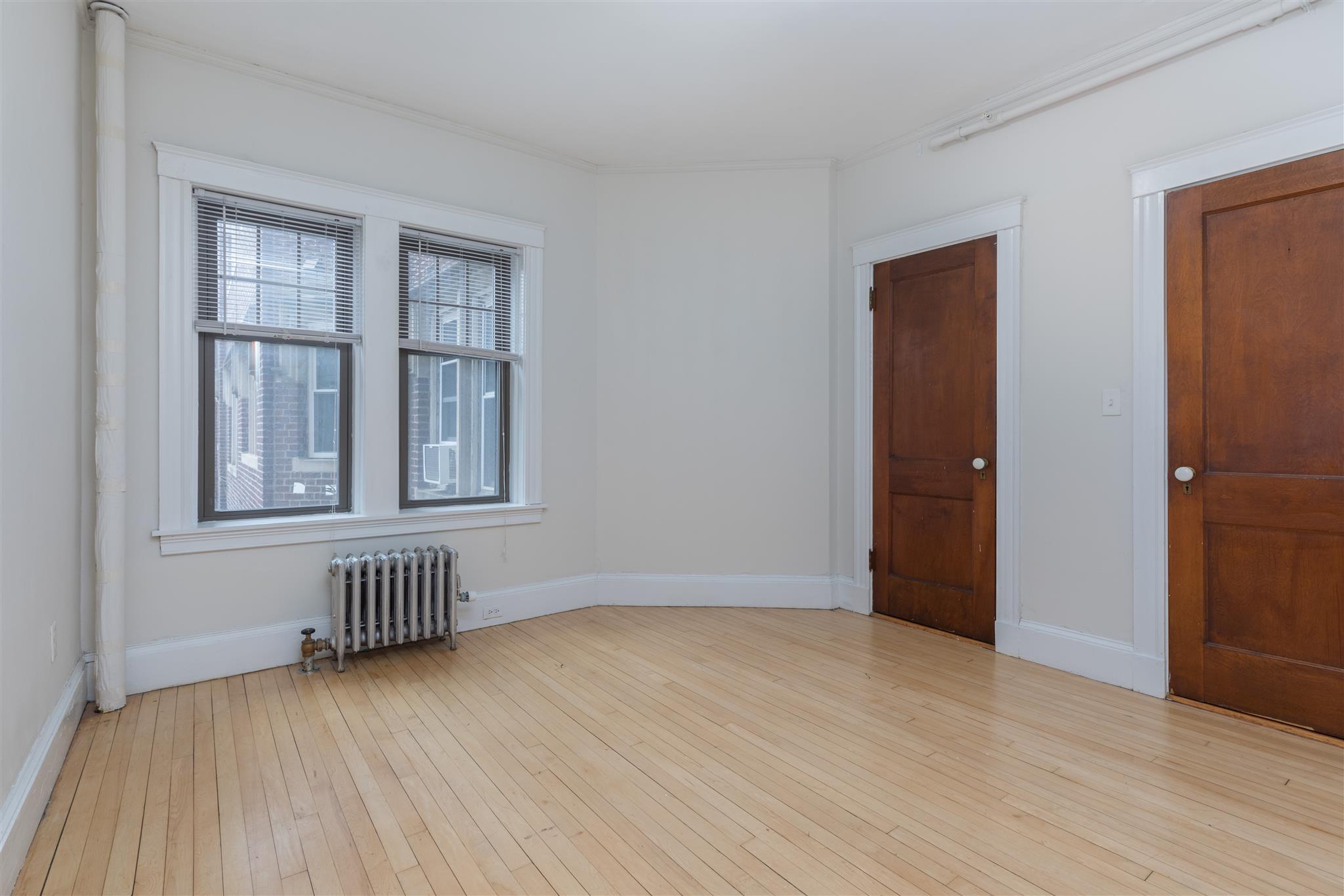 2 bed, 1 bath apartment for rent at 5 Linnaean St Unit 2-5, Neighborhood Nine — photo 5 of 14