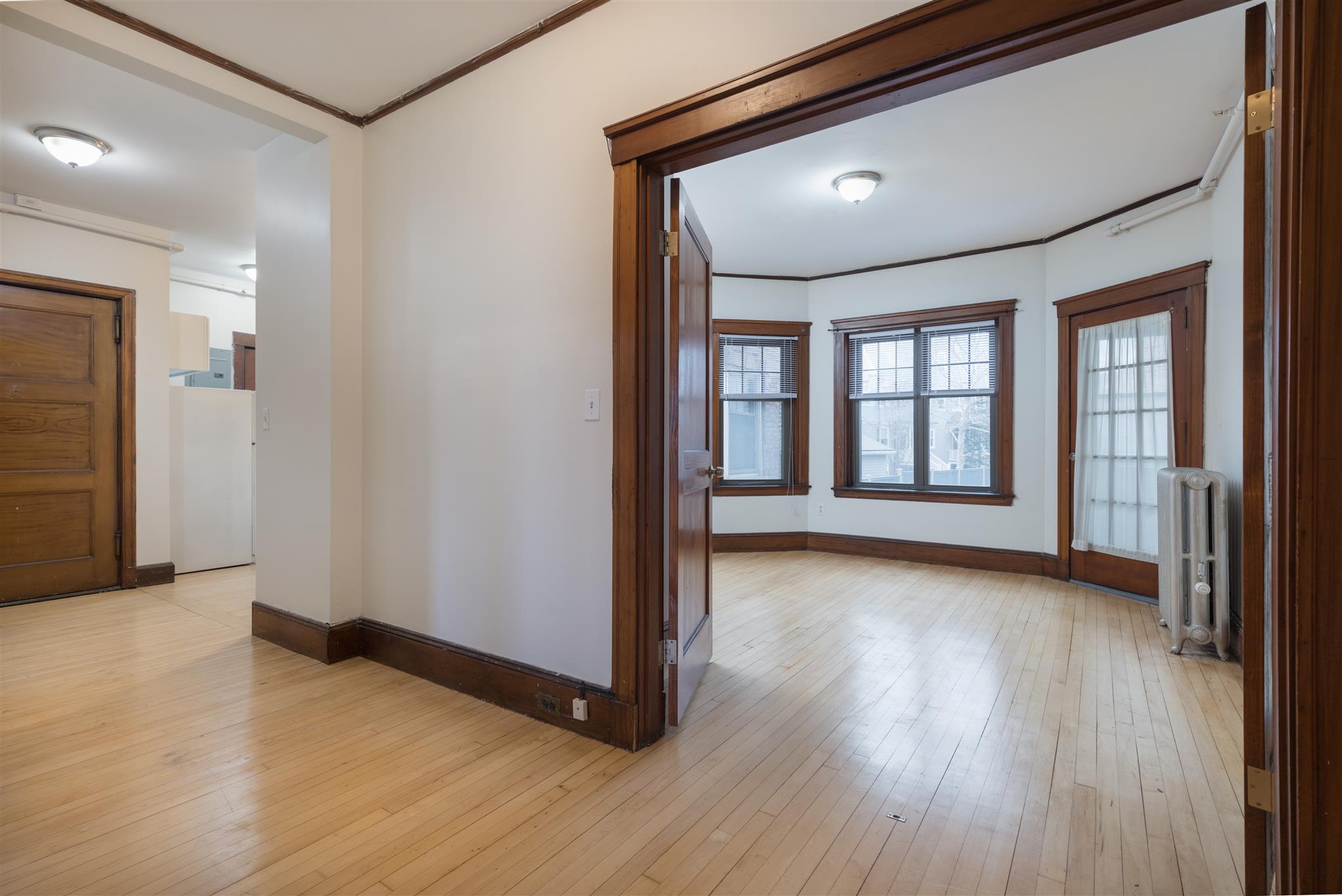 2 bed, 1 bath apartment for rent at 5 Linnaean St Unit 2-5, Neighborhood Nine — photo 10 of 14