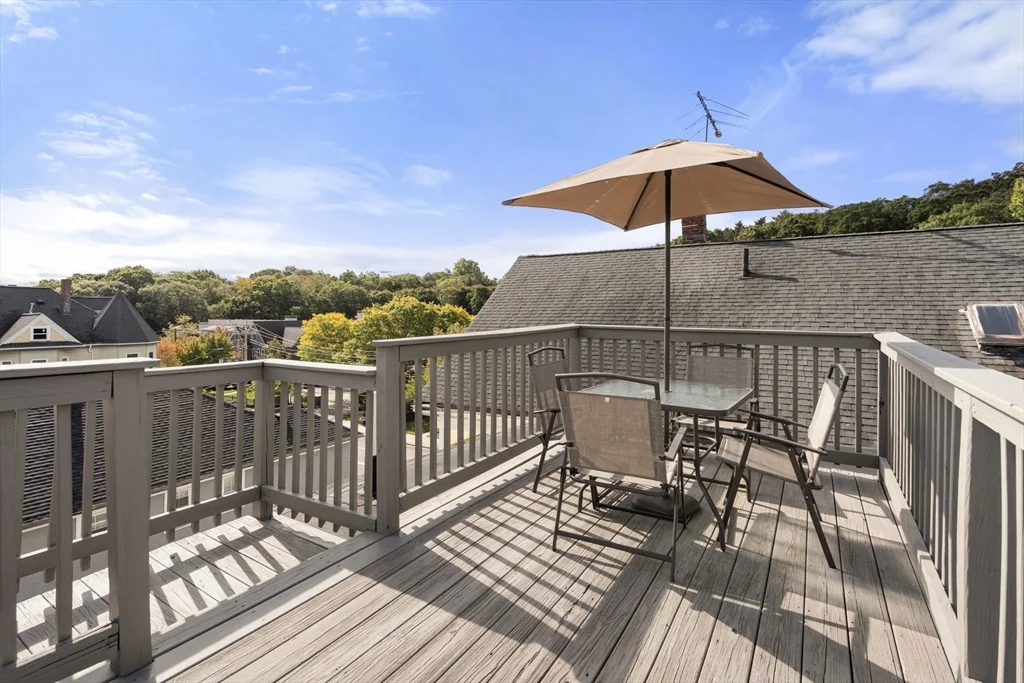118 Franklin St, Brookline