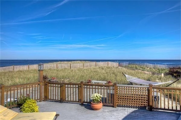 23 53rd, Plum Island