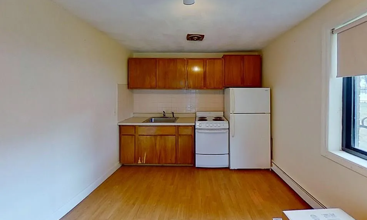 2192 Massachusetts Ave, North Cambridge