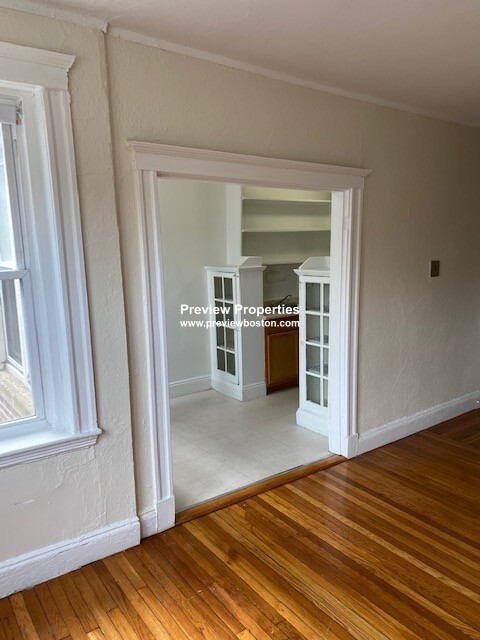 1163 Boylston St, Fenway