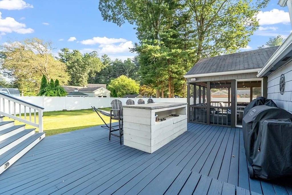 963 South St, Tewksbury