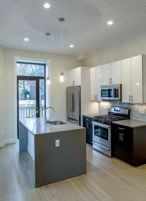 11 Newcomb St, Roxbury