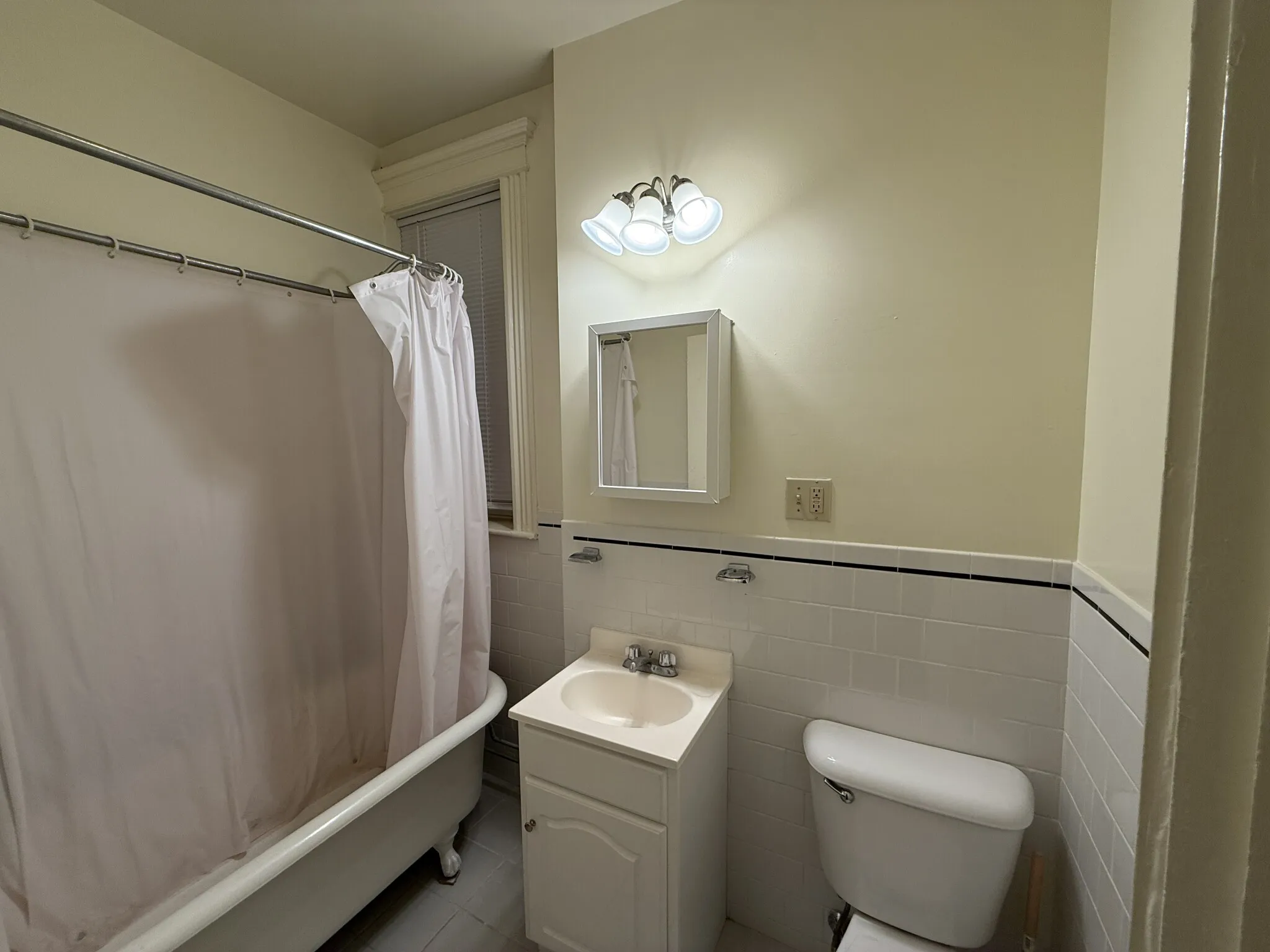 15 Queensberry St, Fenway