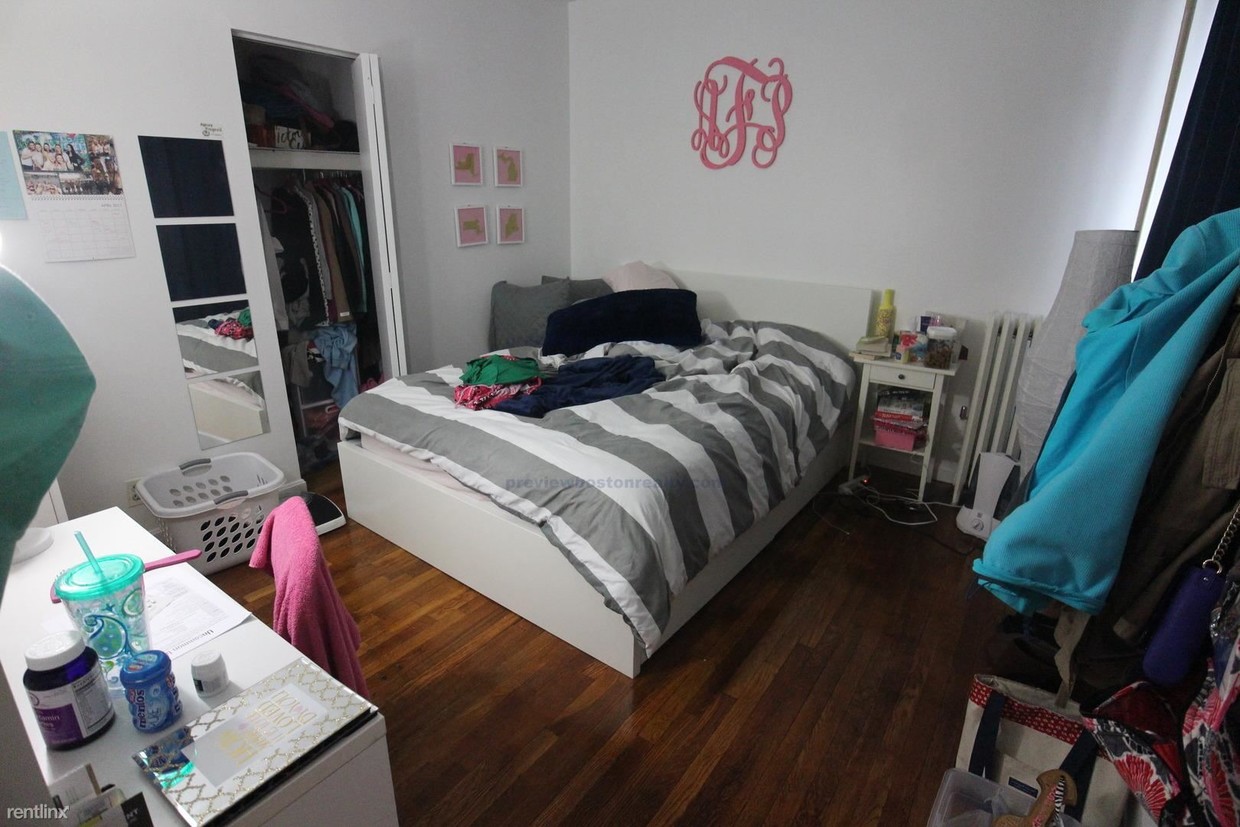 317 Summit, Brighton