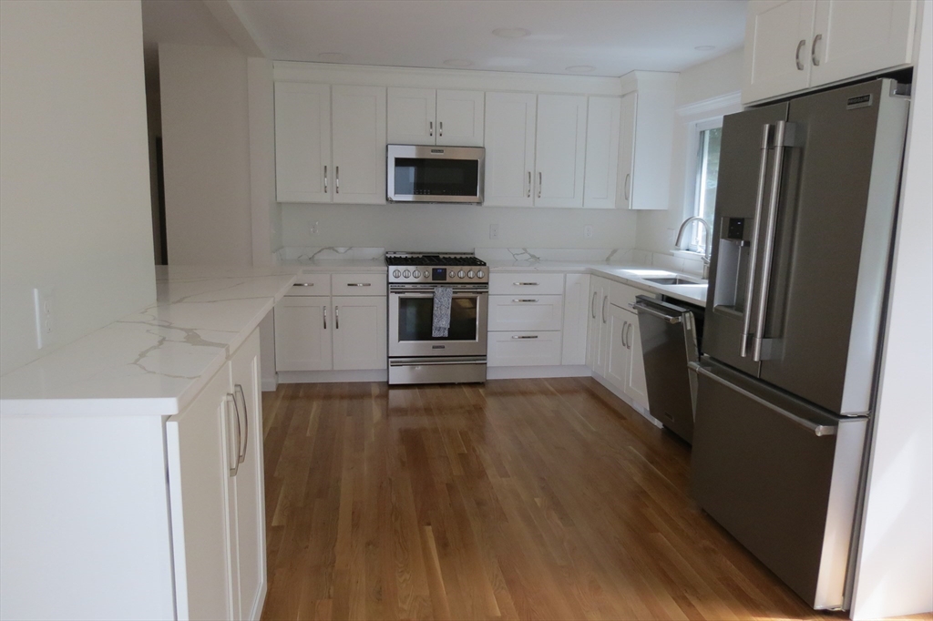 123 Low St, Newburyport