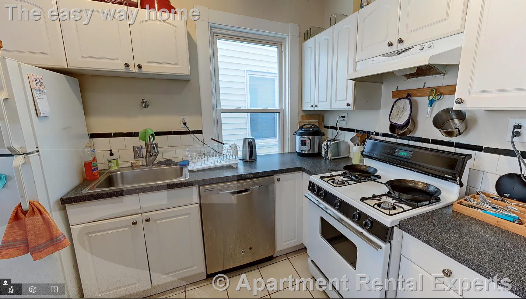 378 Washington St, Ward Two