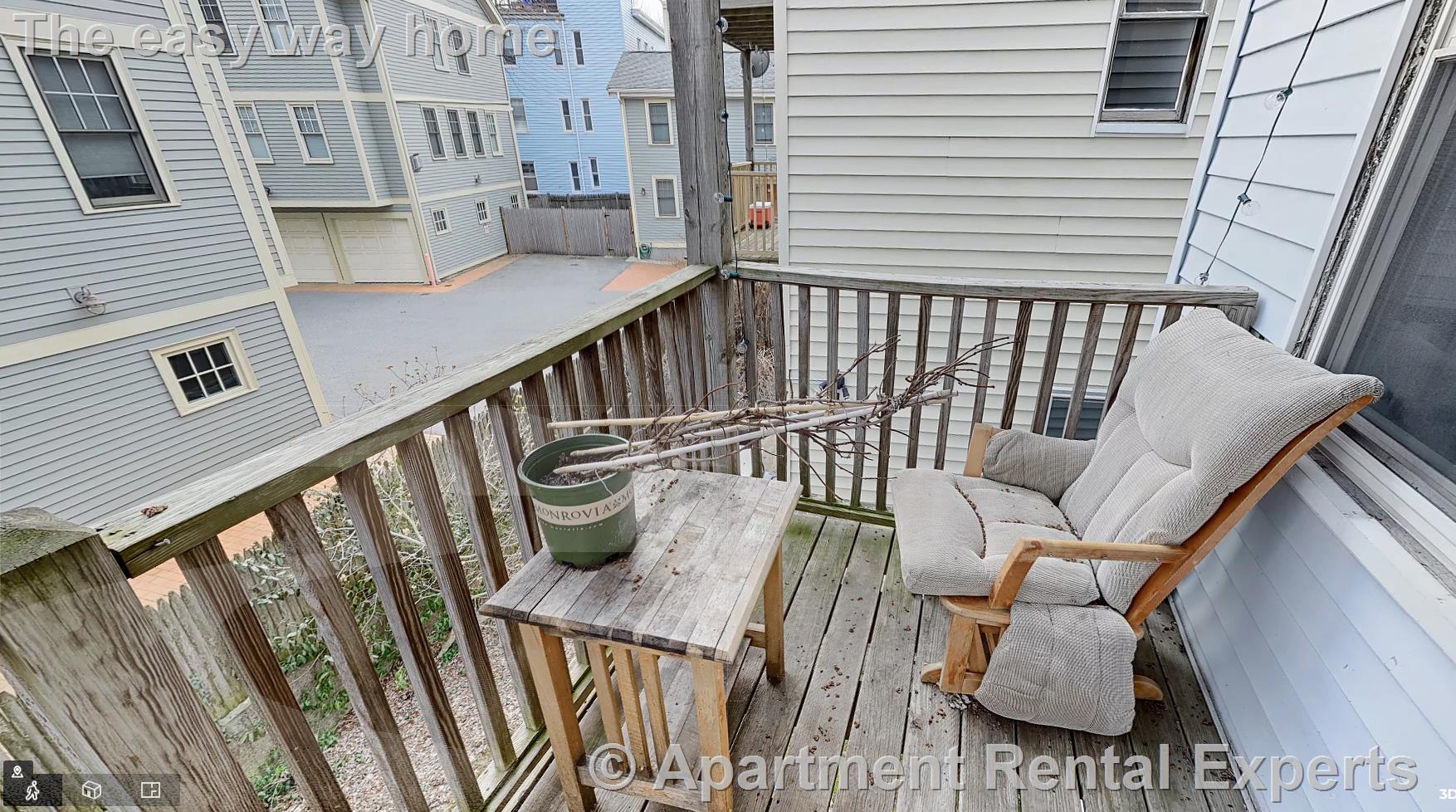 378 Washington St, Ward Two