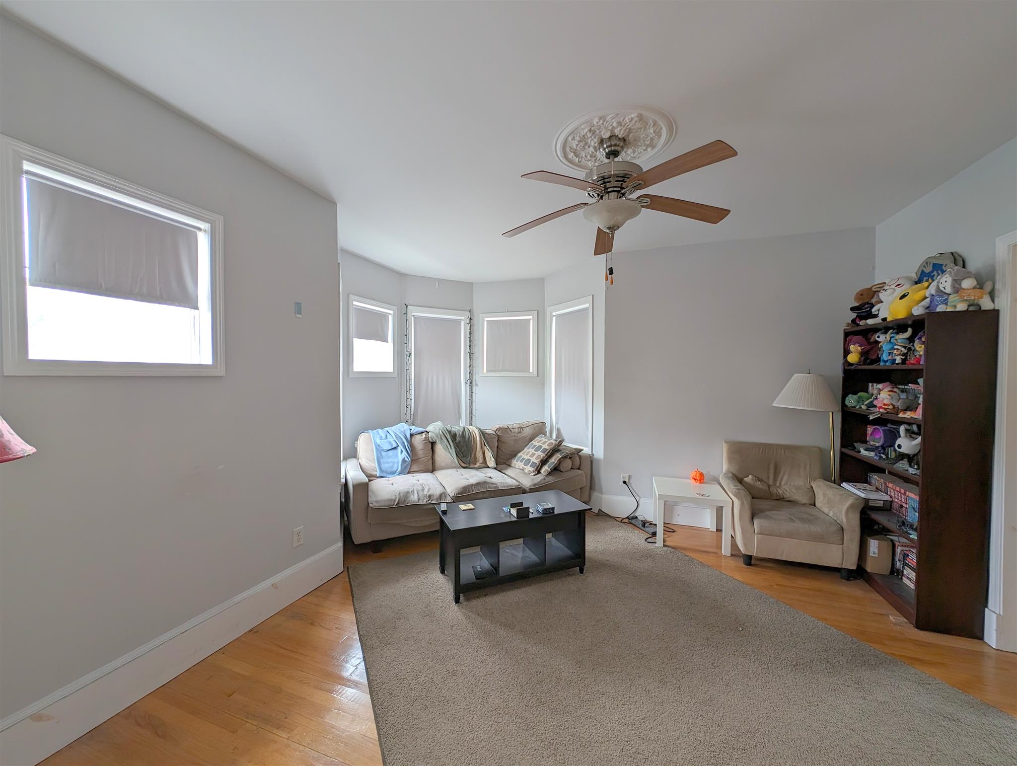 3.5 bed, 1 bath apartment for rent at 8 Gilman Ter Unit 8, Winter Hill — photo 2 of 19