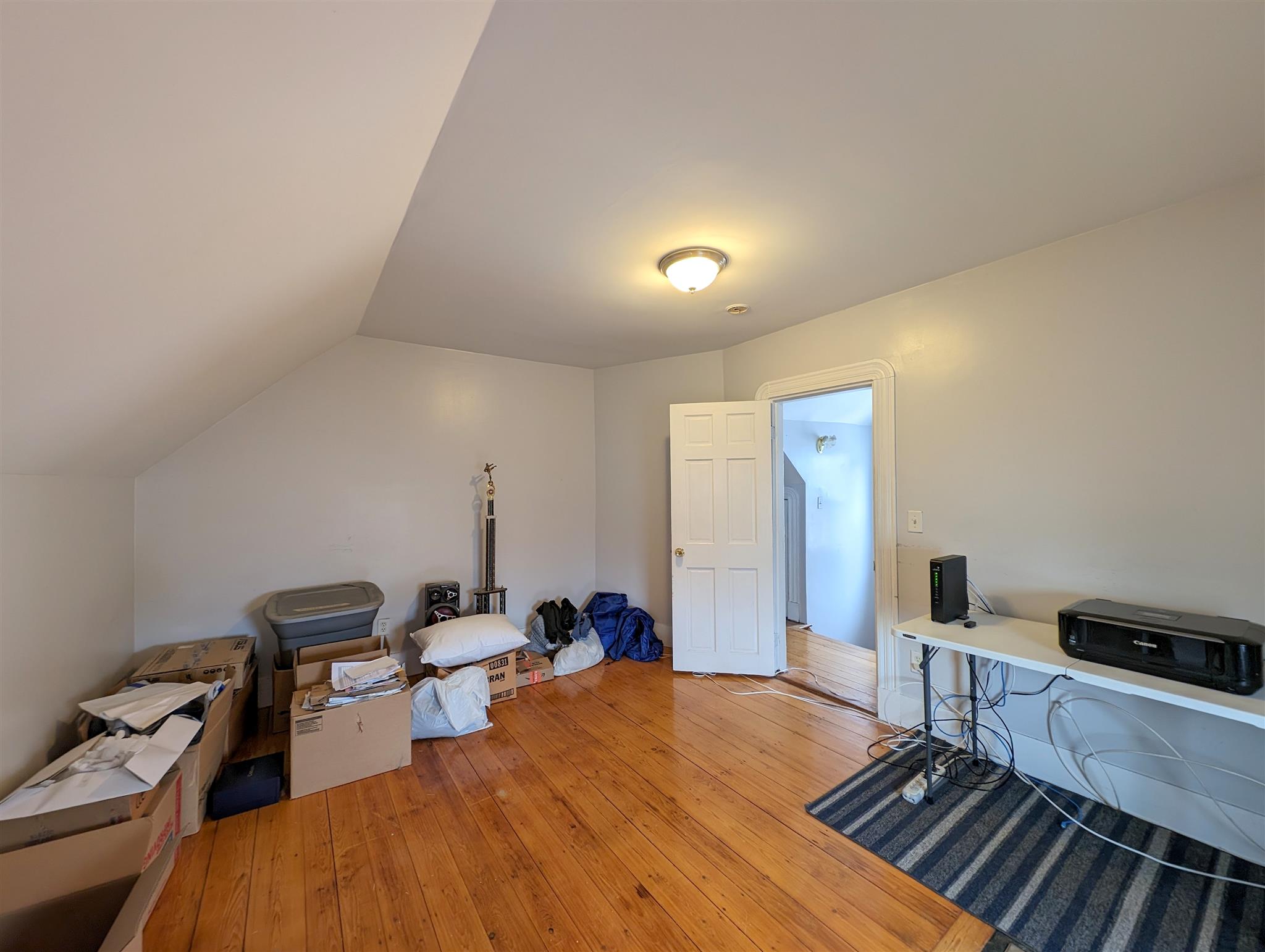 3.5 bed, 1 bath apartment for rent at 8 Gilman Ter Unit 8, Winter Hill — photo 16 of 19