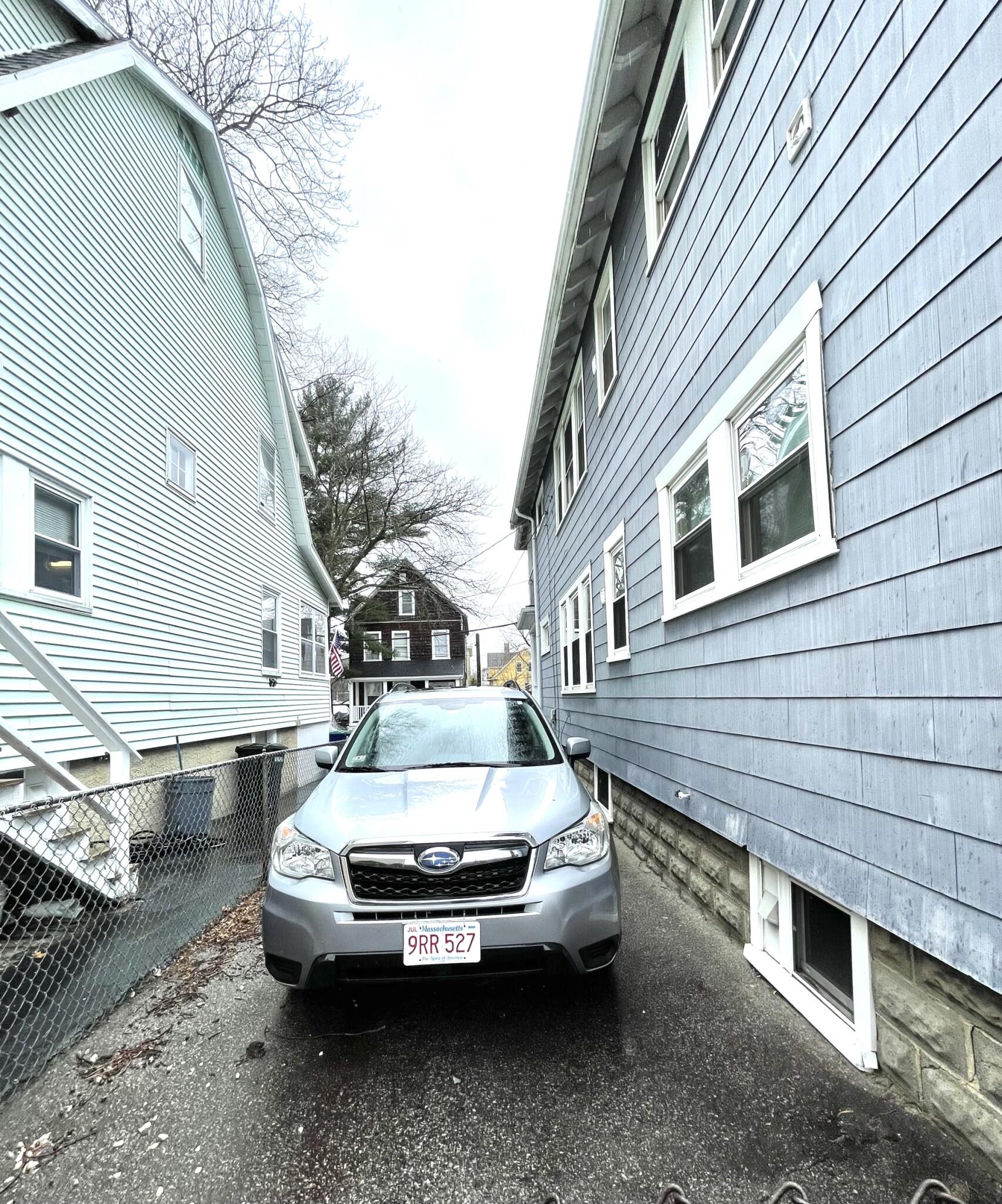 3 bed, 1 bath apartment for rent at 8 Endicott Ave Unit 8, Teele Square — photo 11 of 11