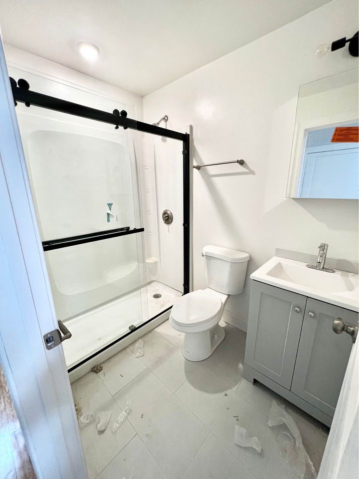 5 bed, 2 bath apartment for rent at 18 Ellis Ave Unit 3, Medford — photo 9 of 17