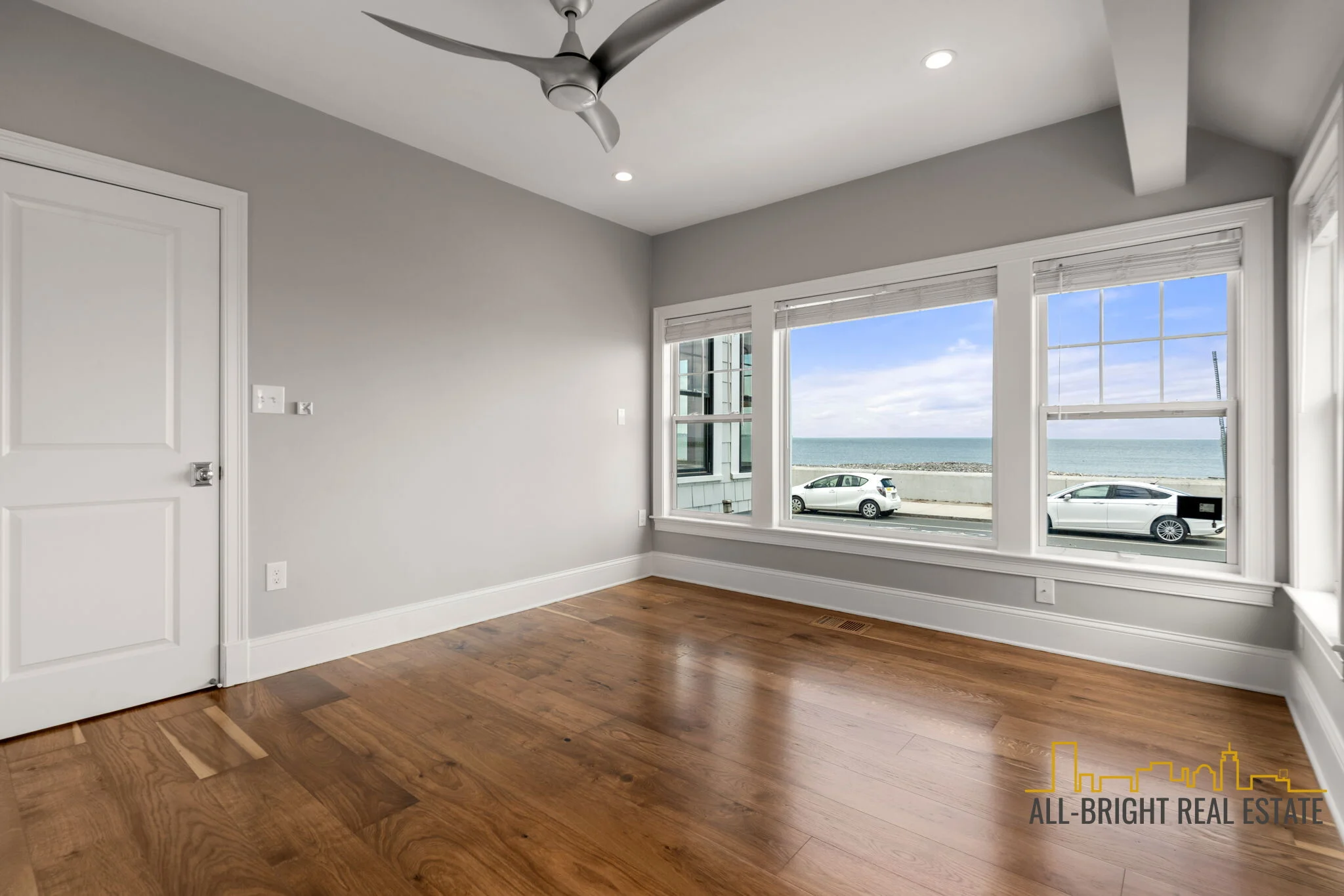 176 Winthrop Shore Dr, Winthrop