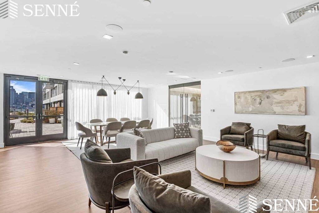 99 Sumner St, East Boston