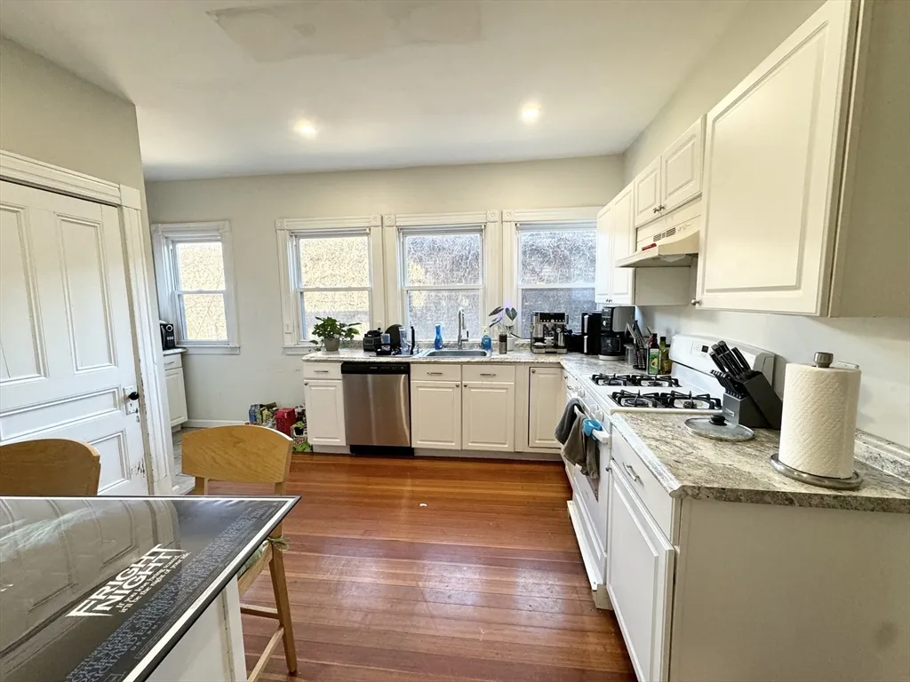 3 Mount Vernon St, Dorchester